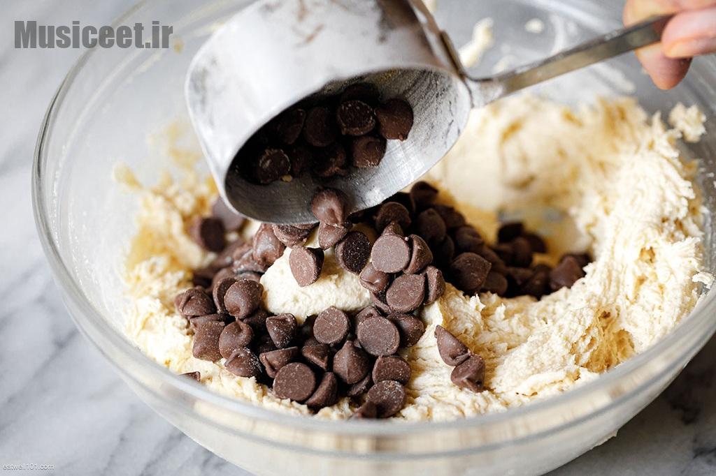 پخت نان موزی آسان