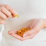 چه کسانی باید امگا 3 مصرف کنند و چه کسانی نباید قرص امگا 3 بخورند